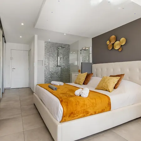 Imperial Luxe Heliopolis Terrasse Ensoleillee Parking A Pied - Village Naturiste Apartment