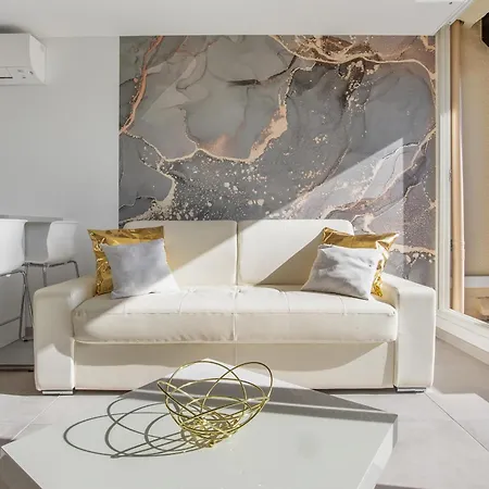 Imperial Luxe Heliopolis Terrasse Ensoleillee Parking A Pied - Village Naturiste Apartman