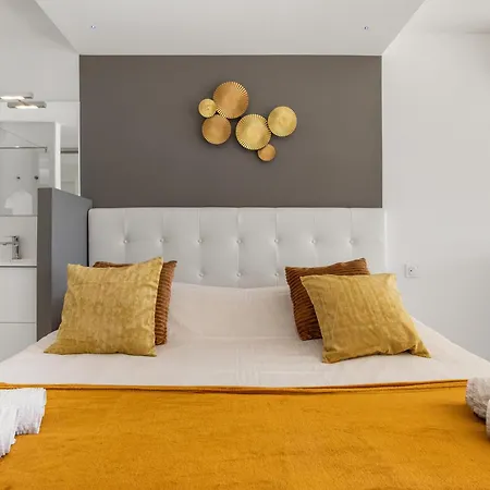 Imperial Luxe Heliopolis Terrasse Ensoleillee Parking Plage A Pied - Village Naturiste