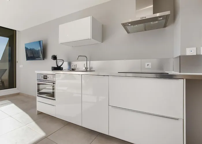 Apartment Imperial Luxe Heliopolis Terrasse Ensoleillee Parking A Pied - Village Naturiste Agde