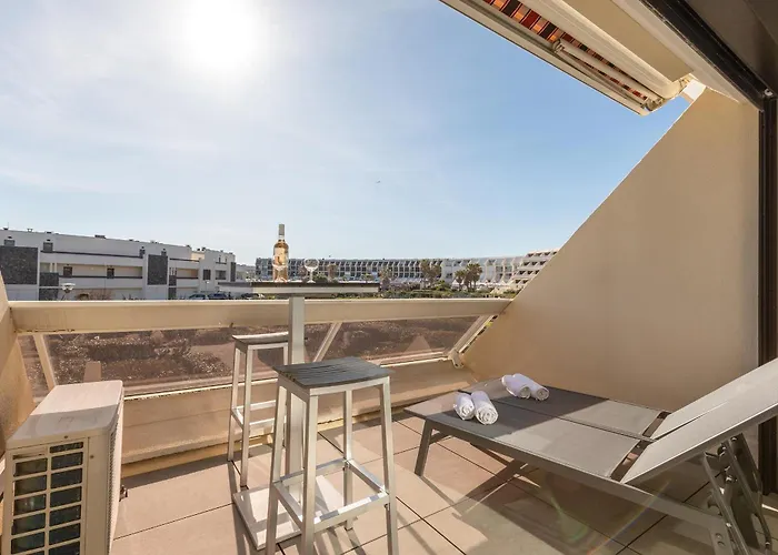 Imperial Luxe Heliopolis Terrasse Ensoleillee Parking A Pied - Village Naturiste Apartment